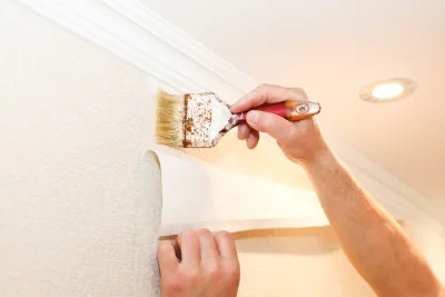 Pose de papier peint à Breitenbach — revêtements muraux et toiles de verre